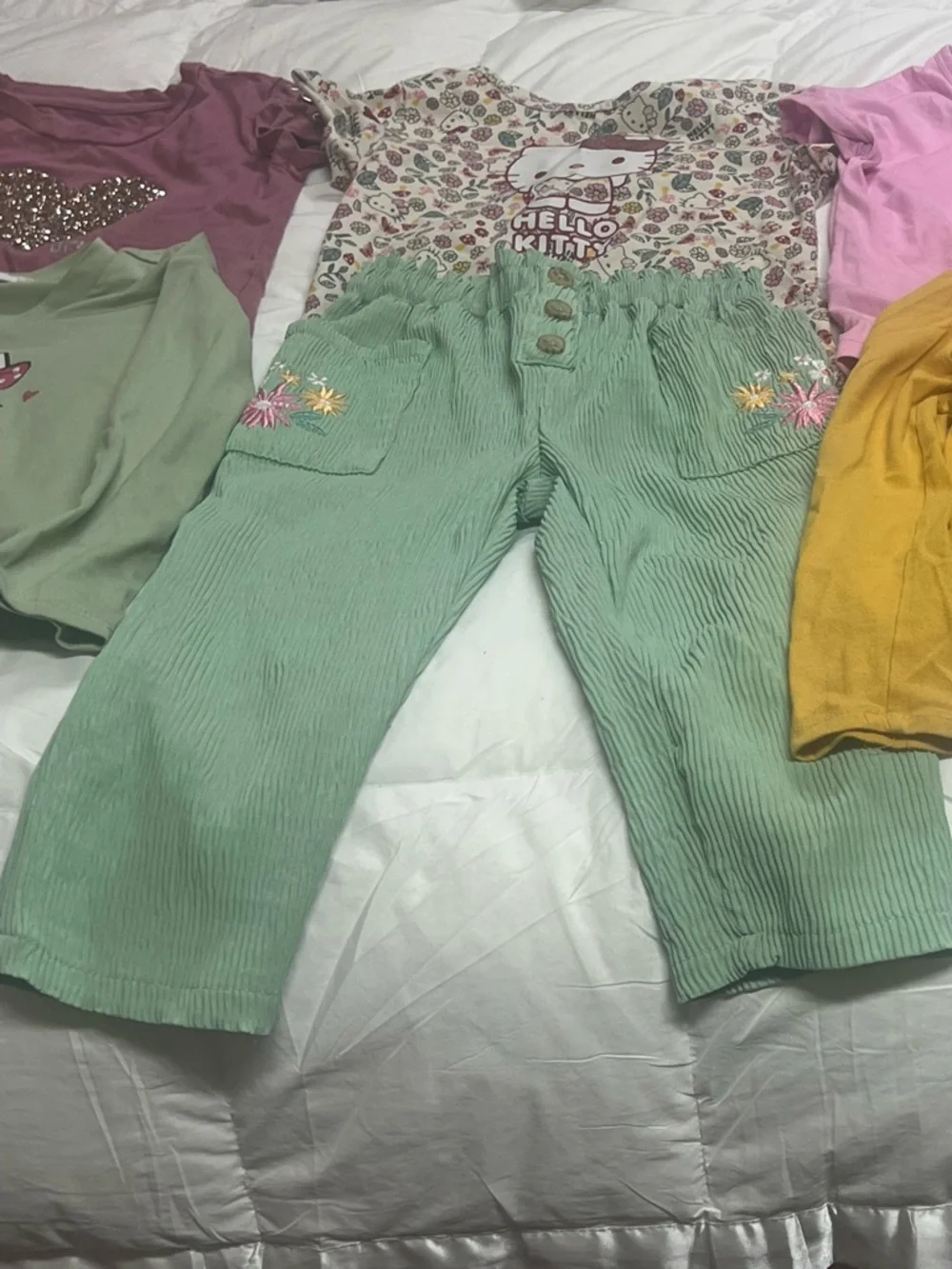 Girl's size 6 clothing bundle - Picture 2 of 7